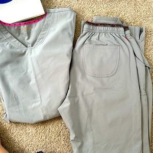 Heart and soul brand scrub set